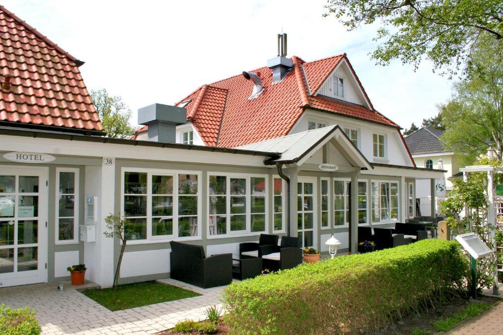 Hotel Haus Kranich Prerow Exterior foto